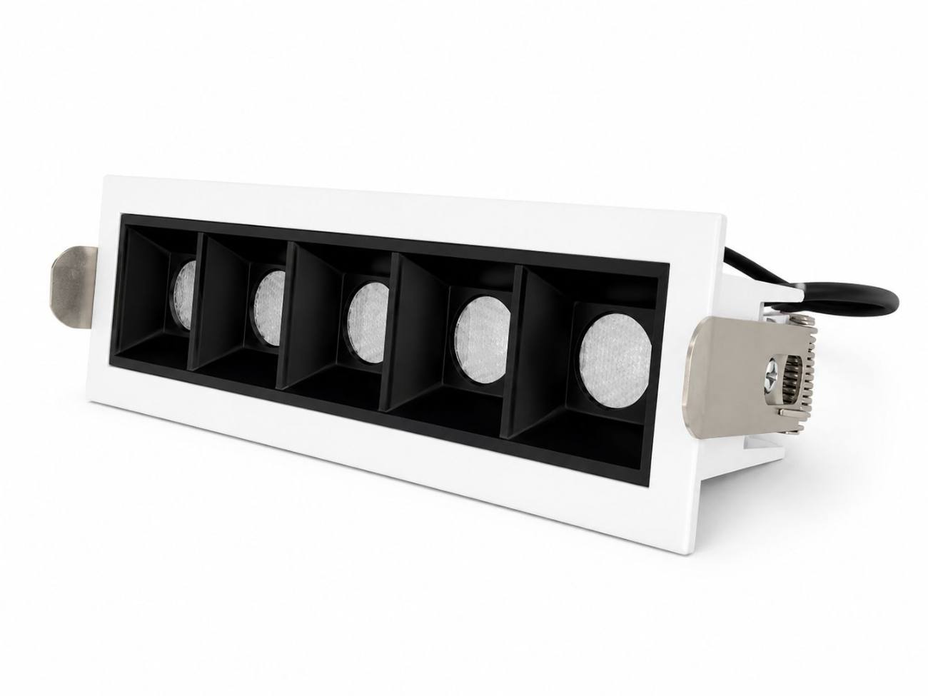 LINA — 10W Linear Spotlight · 3000K · 30° · Black Reflector · CRI90