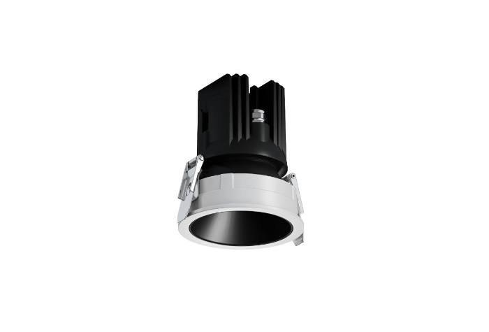 Rayteck Vosso — Spotlight, 8W, 1800-4000K, CRI95+, 24° beam, IP65, WH/BK, 65 * 78, cut-out 55mm, 300lm, DALI DT8, 50000hrs